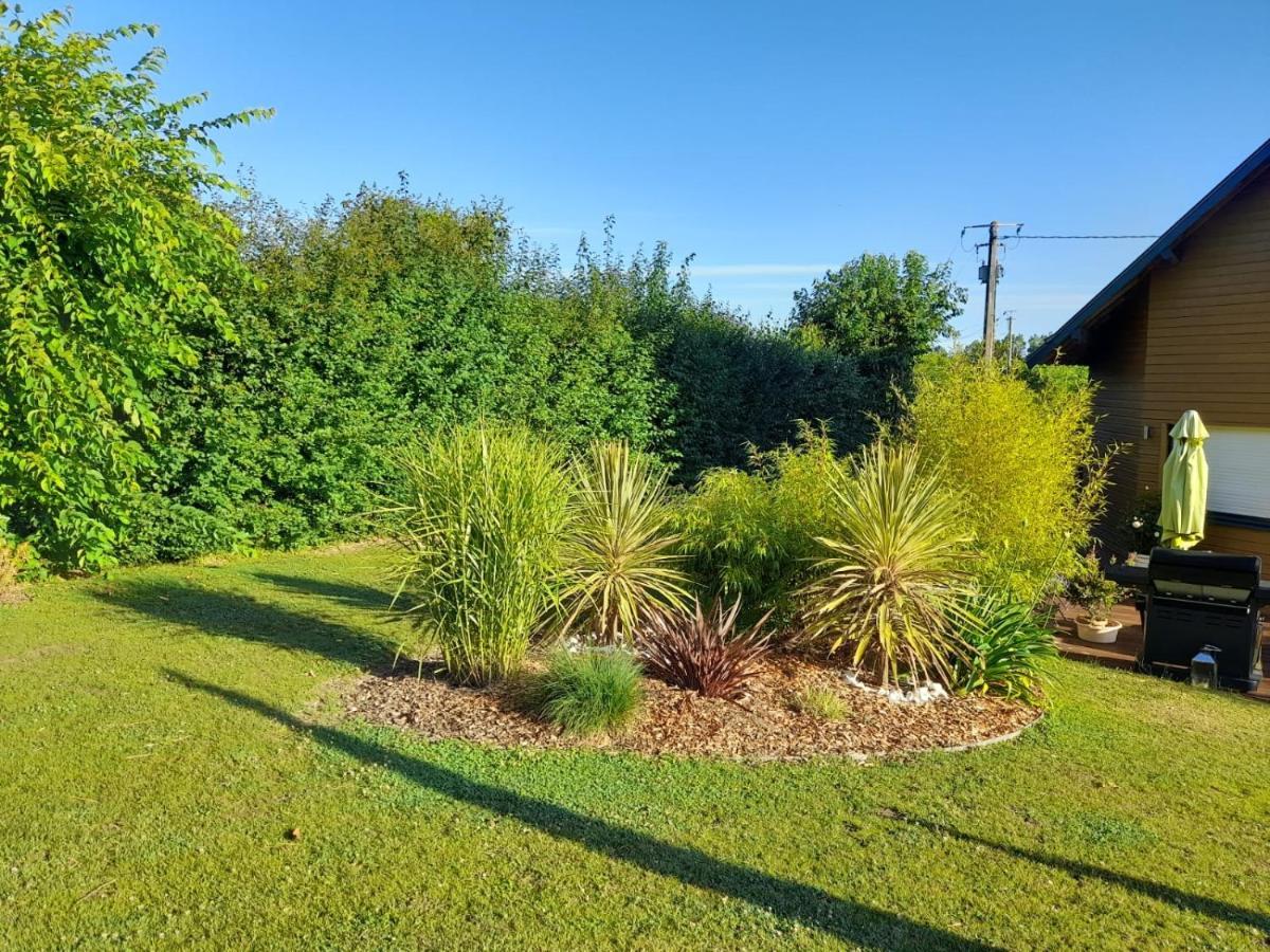 Chambre Dans Un Ecrin De Verdure Angrie Esterno foto