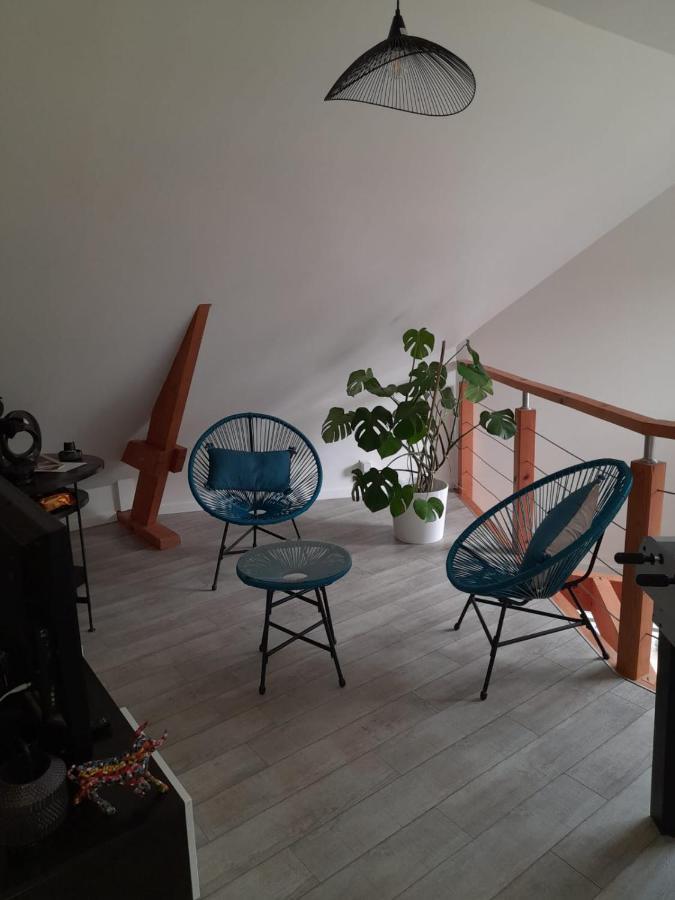 Chambre Dans Un Ecrin De Verdure Angrie Esterno foto